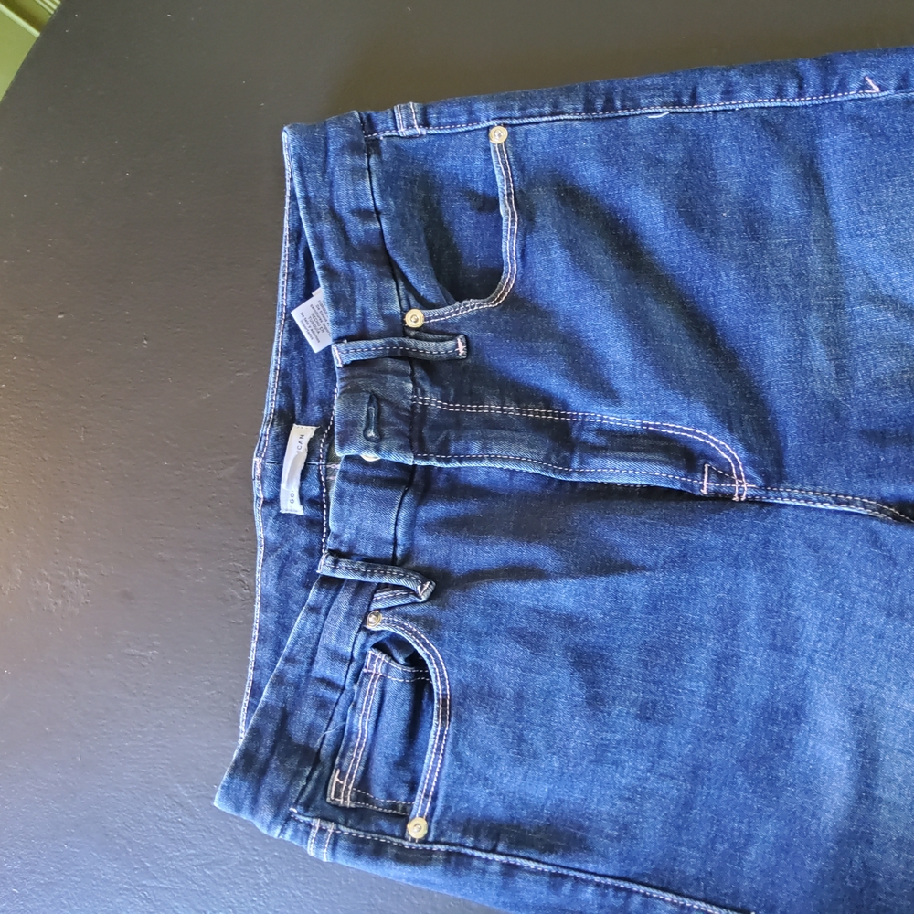Classic Blue Women's Jeans, Near Perfect Condition